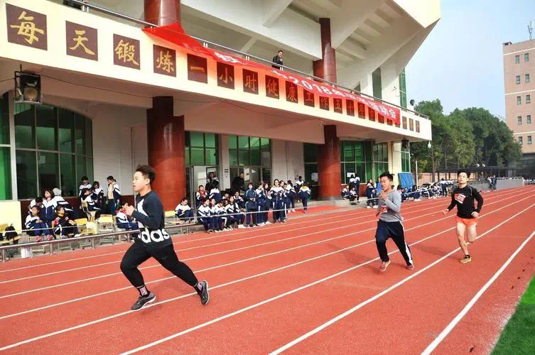 运动健身网球拍怎么选尺寸